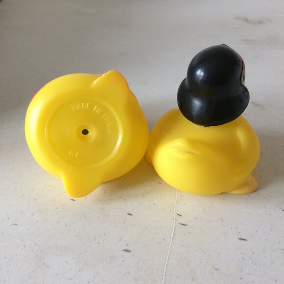 Rubber Ducky Assortment of Seven - Picture 10 of 13